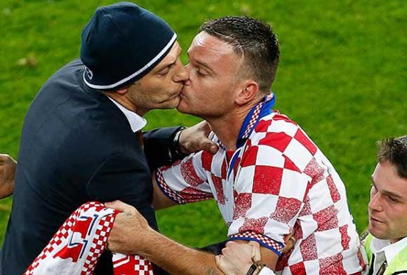 Bilić i navijač